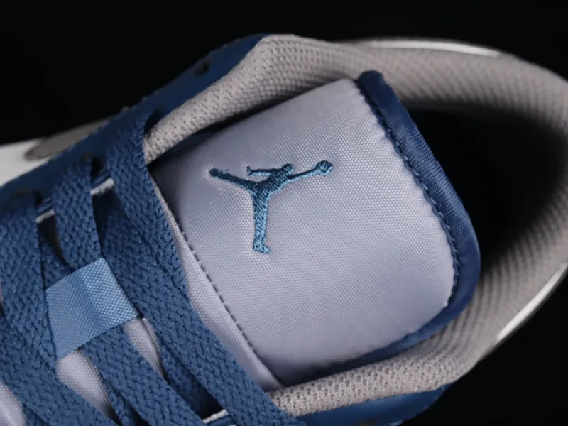 All categories Air Jordan Jordan series basketball shoes Air Jordan 1 Low Z version Air Jordan 1 Low "French Blue" AJ1 Joe 1 white blue cultural low-top casual sneakers 553558-412